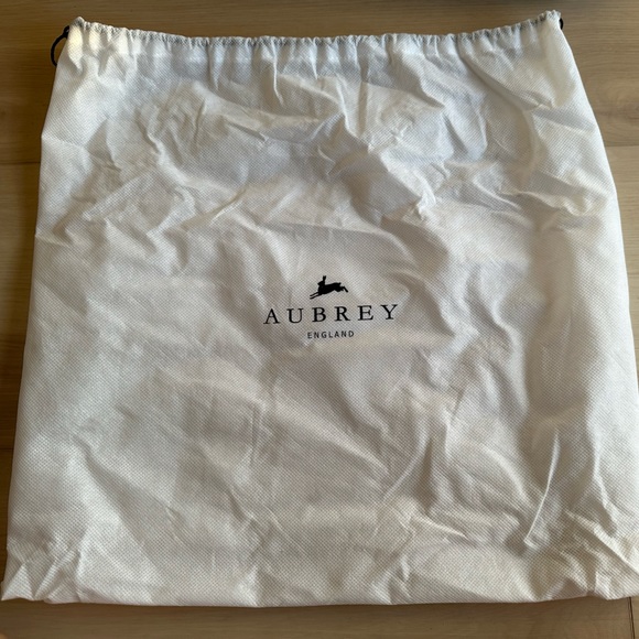 NWOT Aubrey London Forsythe lambskin satchel with detachable crossbody strap - Picture 14 of 14